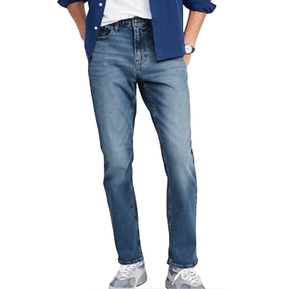 Straight Five-Pocket Built-In Flex Jeans